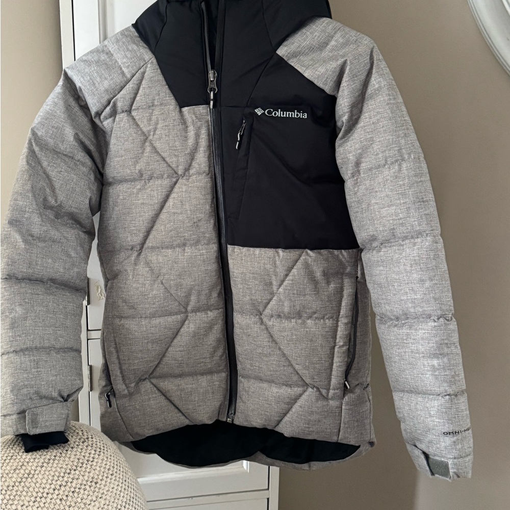 Columbia Kids' Black and Gray Puffer Jacket